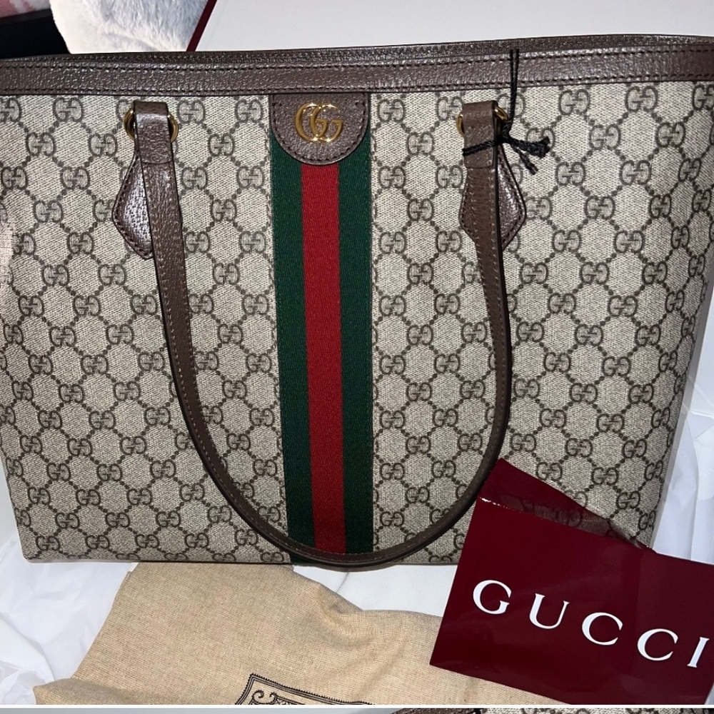 Authenic With Tags And Papers!Gucci Cream and Brown Tote with Signature Monogram